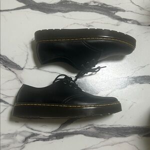 Dr. Martens Zavala Lo Oxford Black Leather Size 8